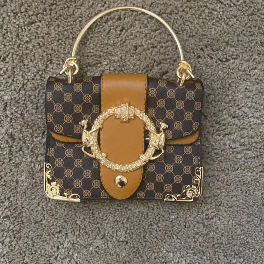 Hand purse